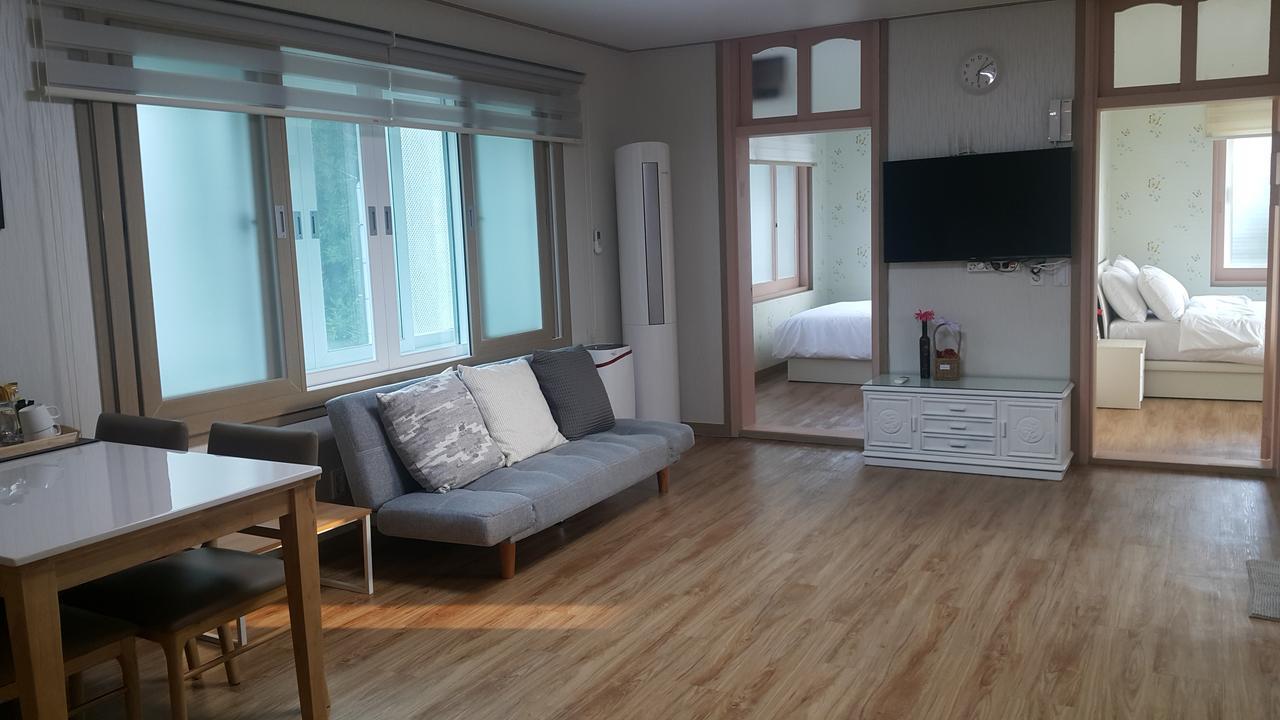 Jeju Mermuri Yerye-dong Bagian luar foto