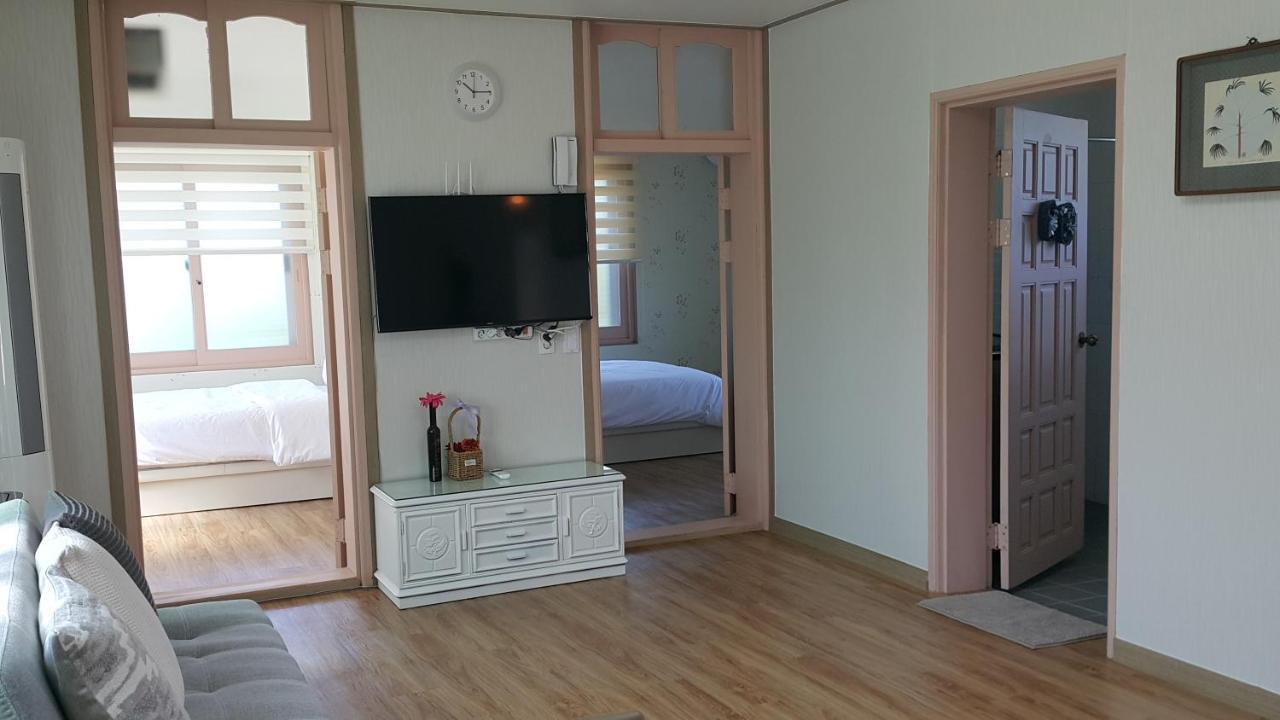 Jeju Mermuri Yerye-dong Bagian luar foto